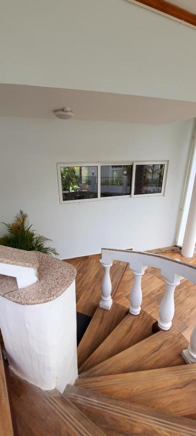 Le Chant De Merle Self -Catering Studios And Apartments Mahe Island Exterior photo